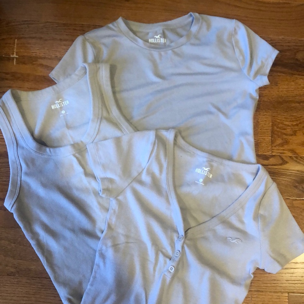 Hollister- 3 shirts